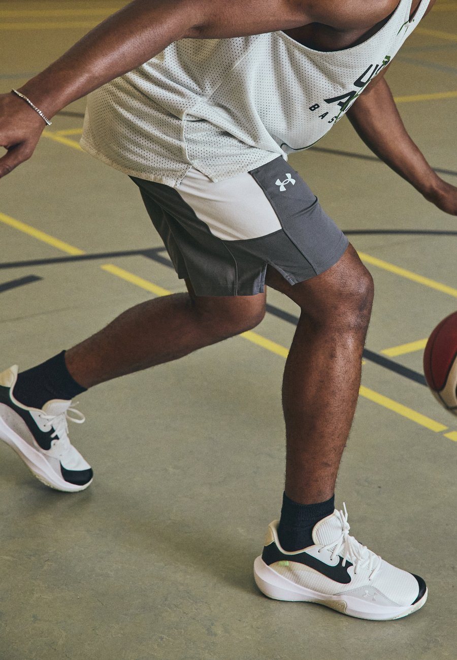 Спортивные шорты Under Armour ZONE, Castlerock/White/Grey
Спортивные шорты Under Armour ZONE, Castlerock/White/Grey