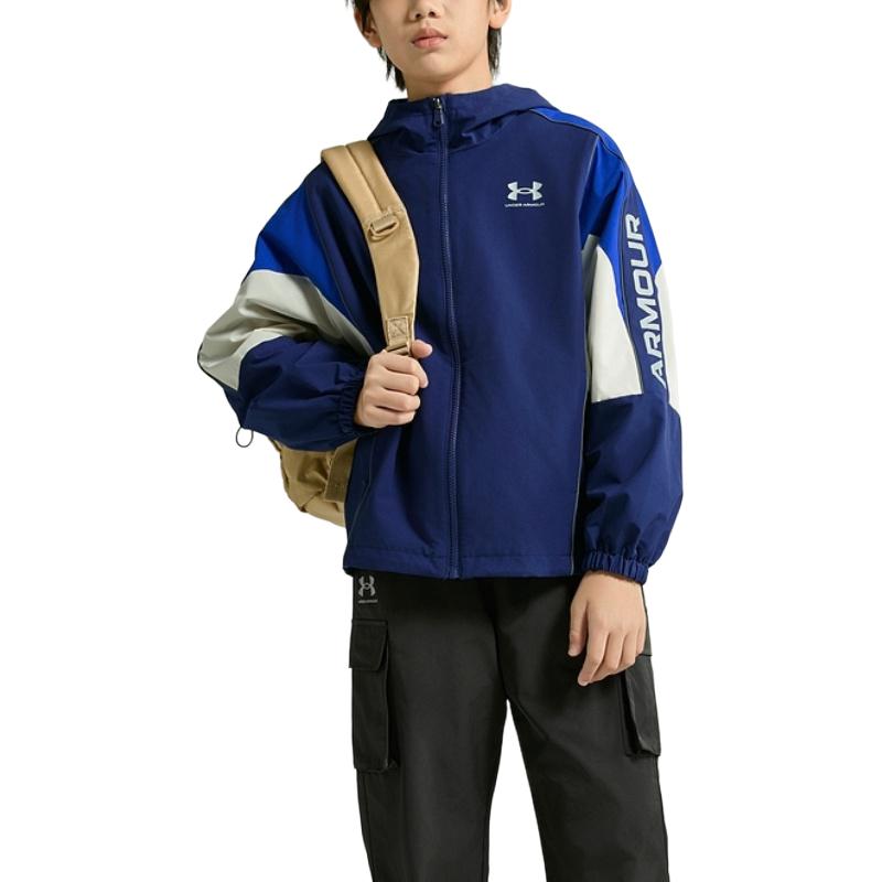 Under Armour Куртка темно-синяя для подростков
Under Armour Куртка темно-синяя для подростков