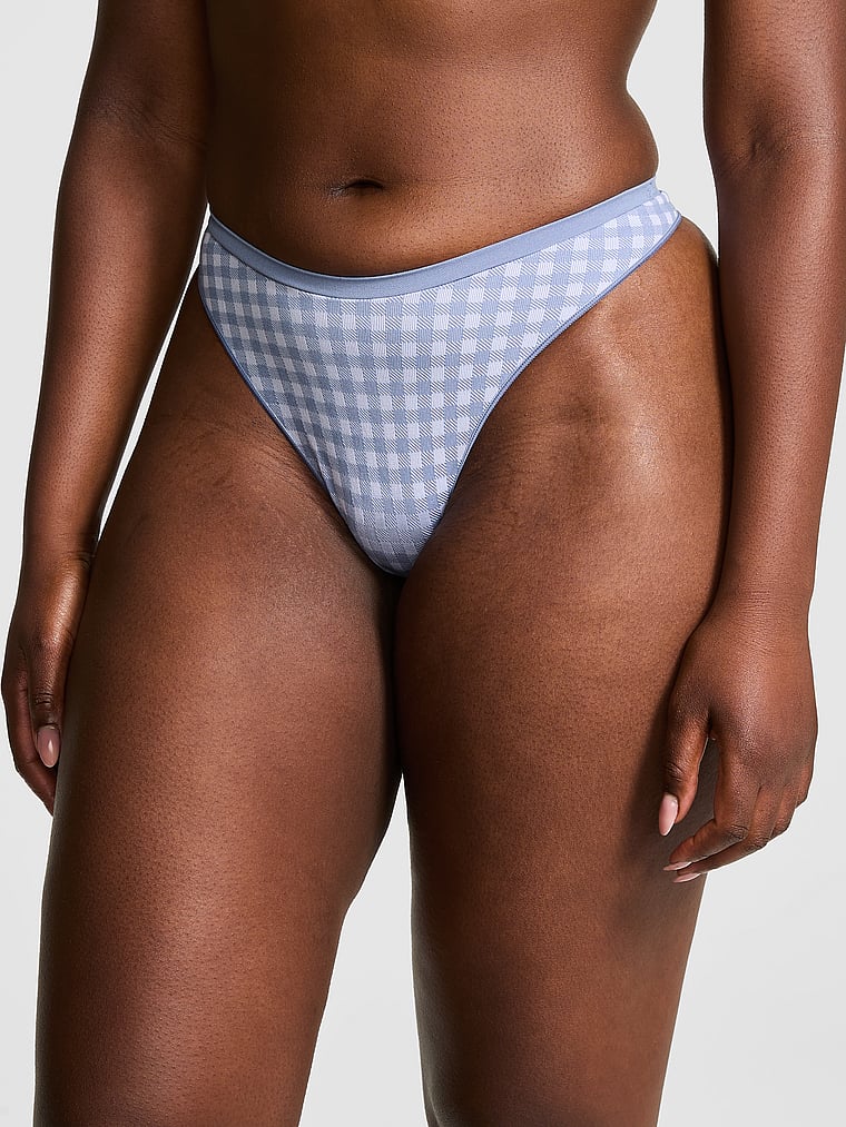 Бесшовные трусики-стринги с высоким вырезом Pink, smooth dusty iris gingham print
Бесшовные трусики-стринги с высоким вырезом Pink, smooth dusty iris gingham print