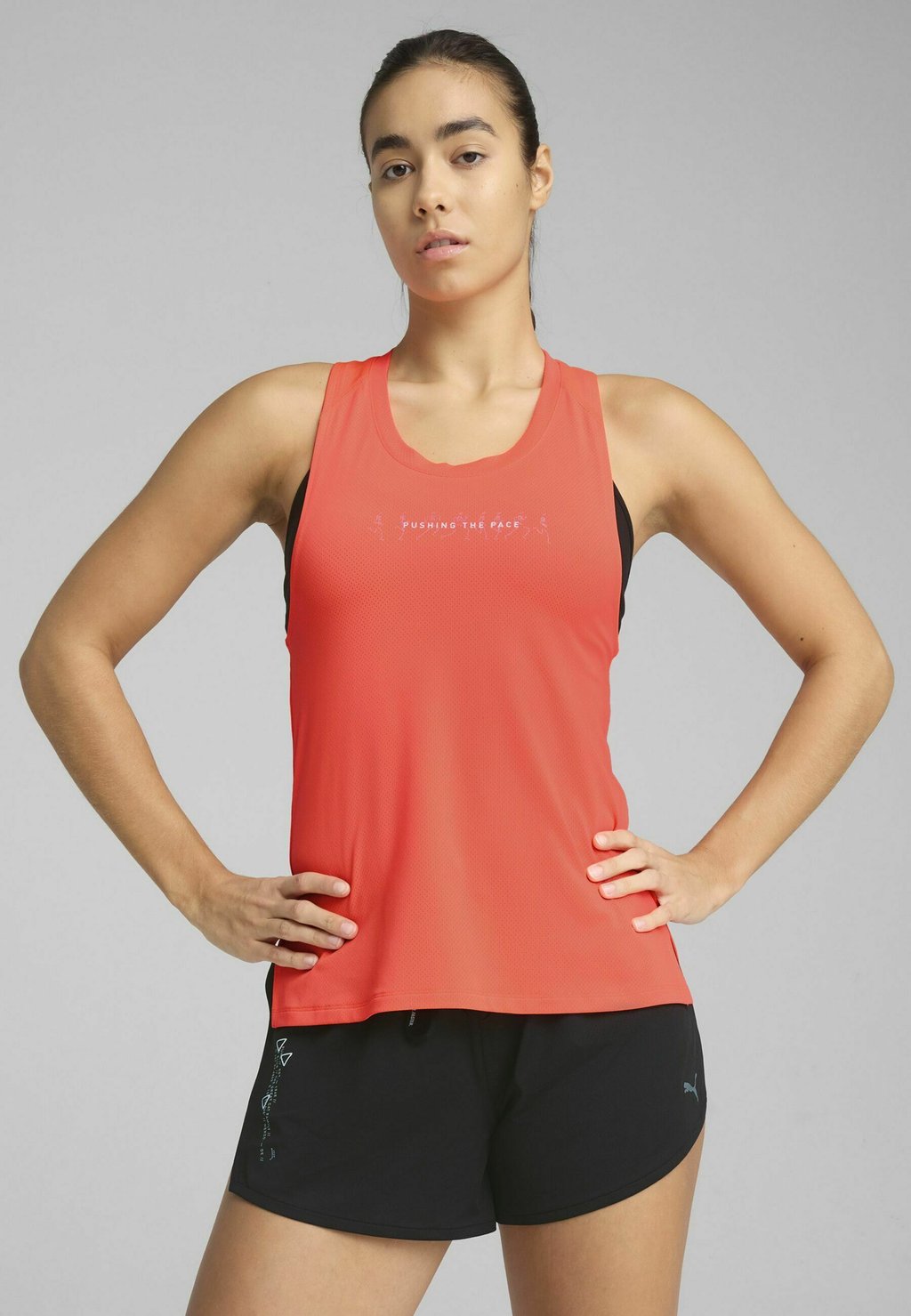 Топ RUN GRAPHIC SINGLET Puma, красный
Топ RUN GRAPHIC SINGLET Puma, красный