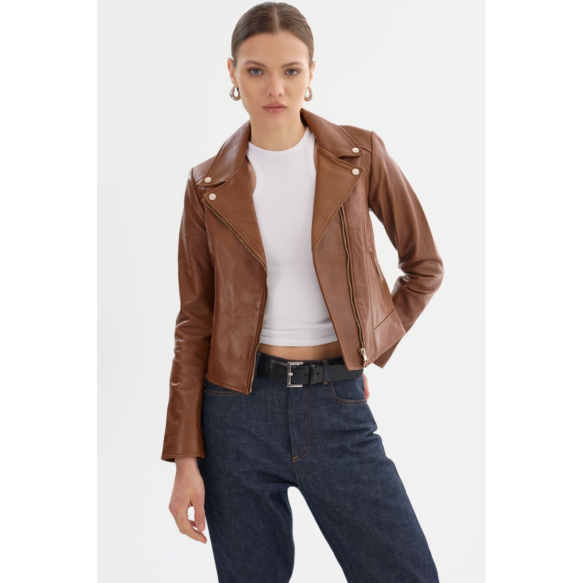 Келси | Кожаная косуха с шампань фурнитурой Lamarque, Luggage
Келси | Кожаная косуха с шампань фурнитурой Lamarque, Luggage