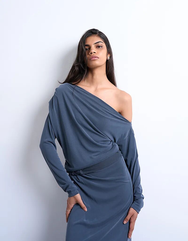 Лонгслив Topshop Cupro с длинными рукавами и закрученной отделкой, темно-серый
Лонгслив Topshop Cupro с длинными рукавами и закрученной отделкой, темно-серый