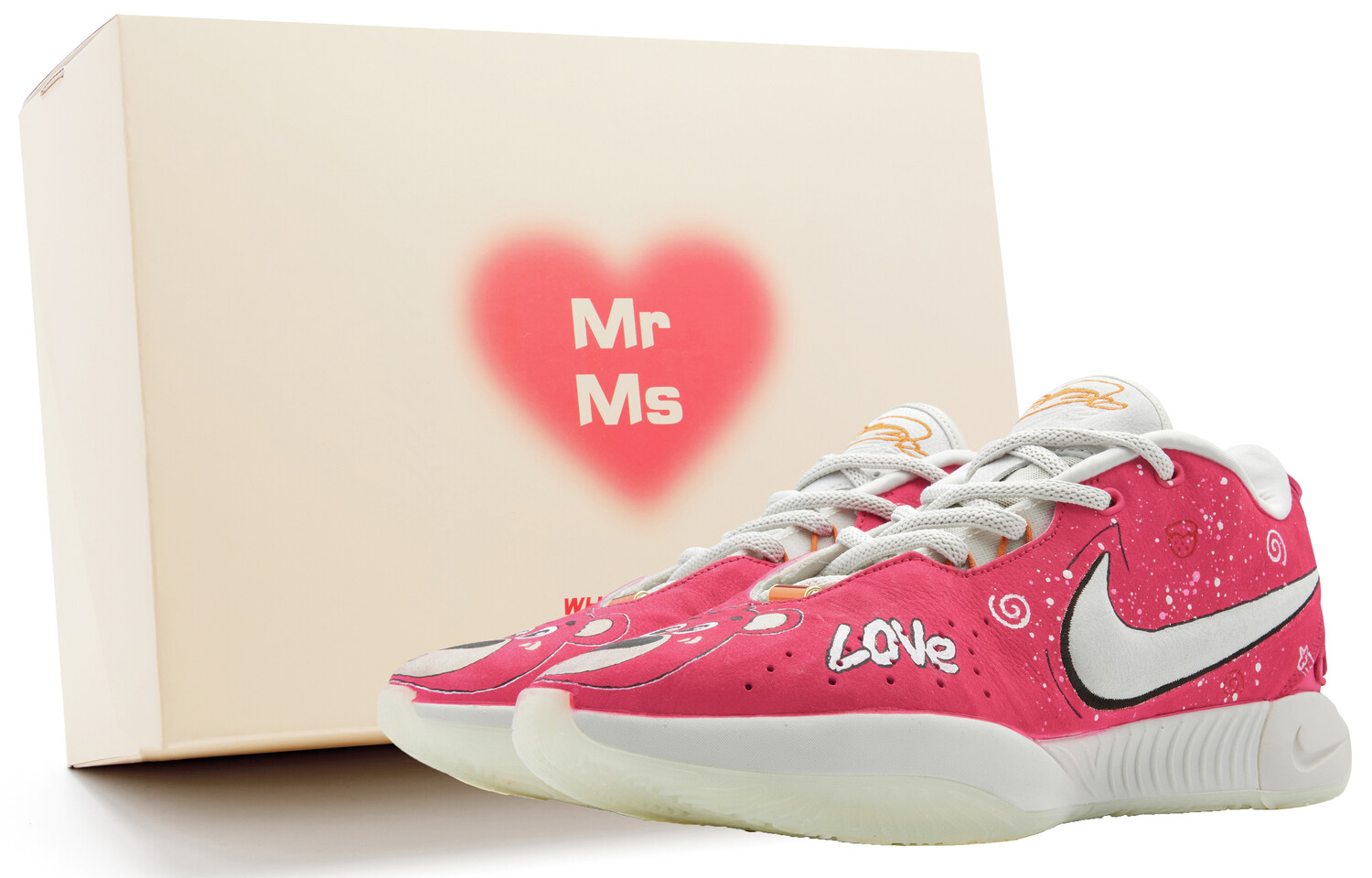 Баскетбольные кроссовки Lebron 21 унисекс с низким верхом белые/розовые Nike
Баскетбольные кроссовки Lebron 21 унисекс с низким верхом белые/розовые Nike