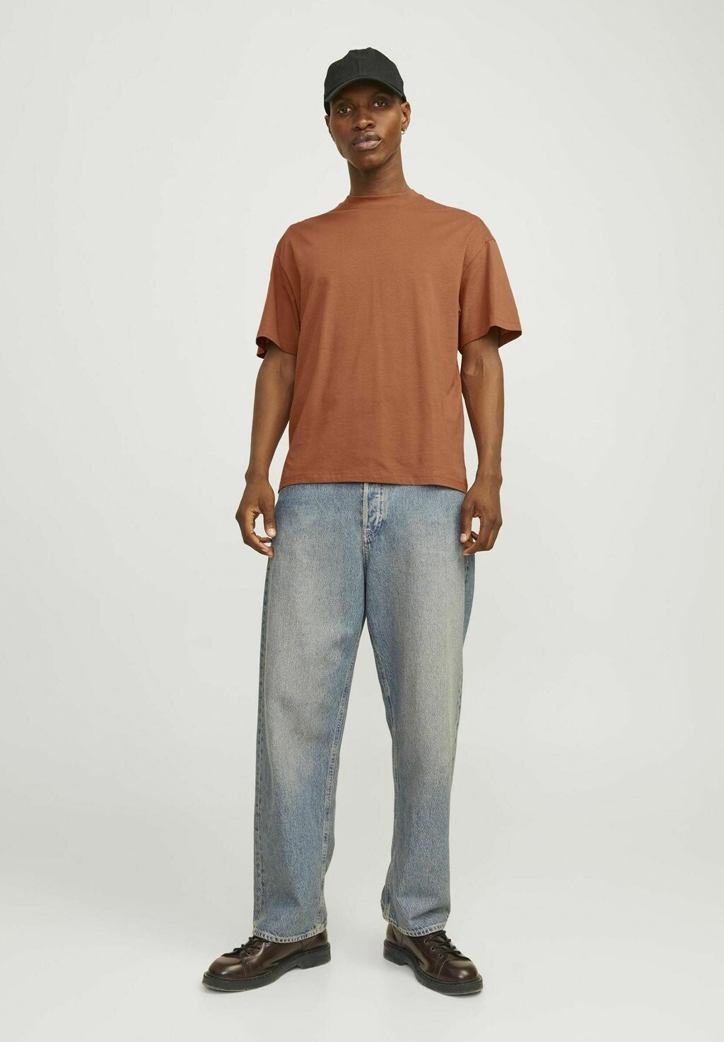 Базовая футболка JJEBRADLEY TEE NOOS Jack & Jones, бежевый
Базовая футболка JJEBRADLEY TEE NOOS Jack & Jones, бежевый