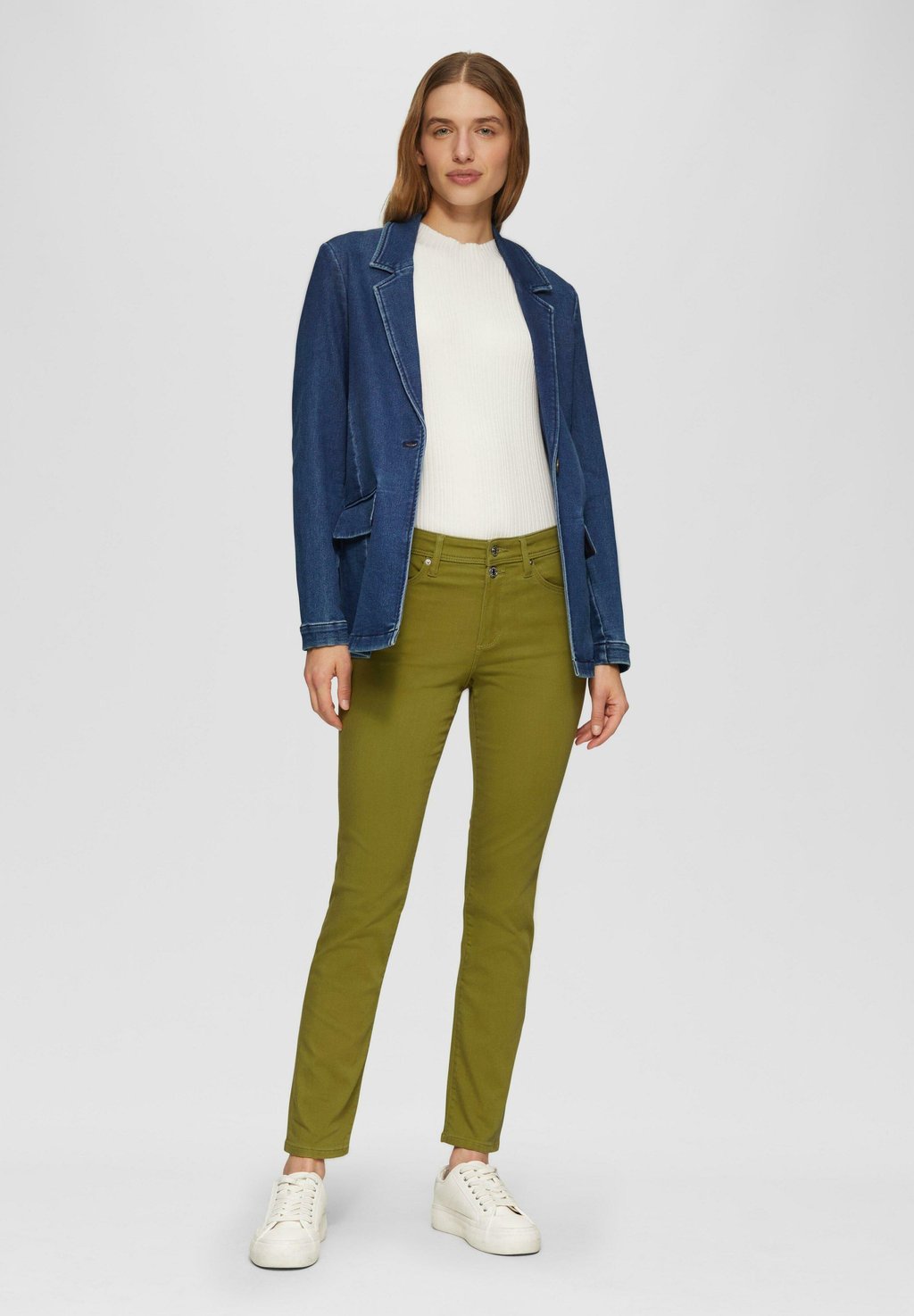 Джинсы облегающего кроя s.Oliver, черный деним
Джинсы облегающего кроя s.Oliver, черный деним