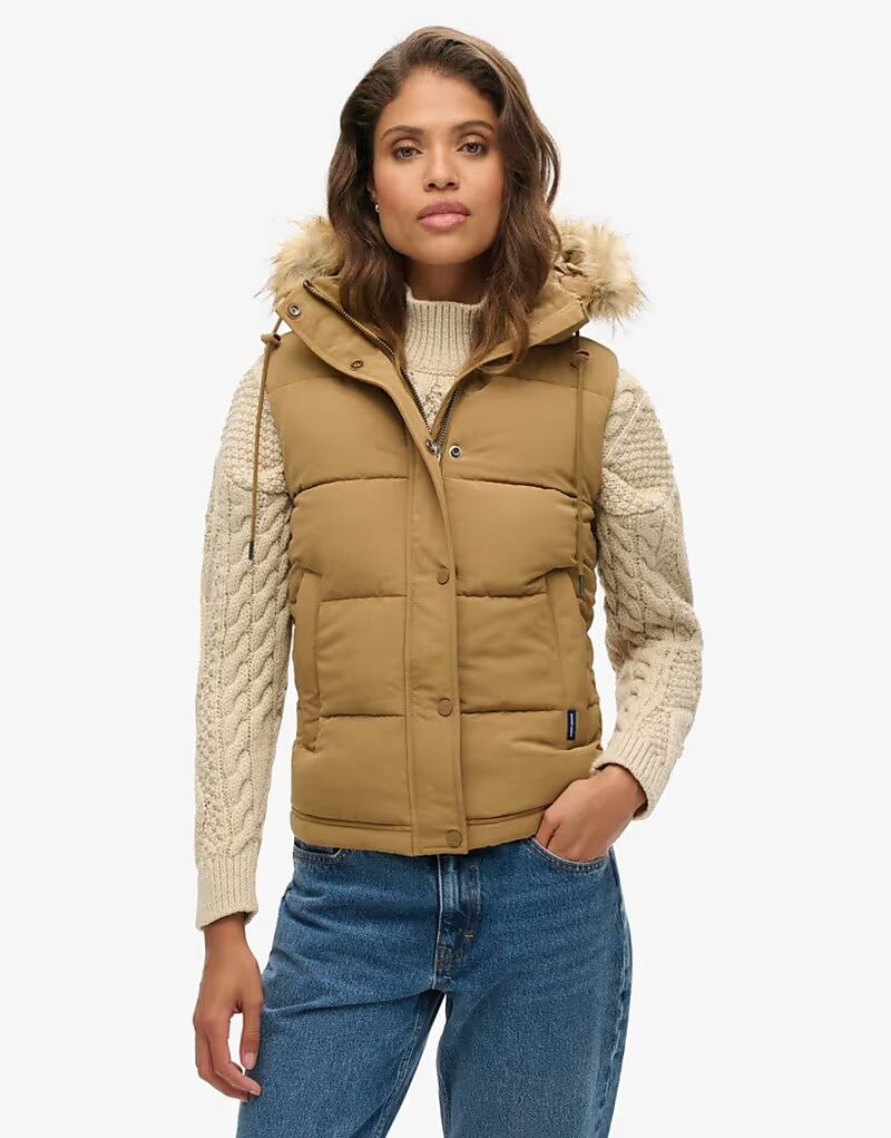 Жилет из искусственного меха Everest Superdry, песочный
Жилет из искусственного меха Everest Superdry, песочный