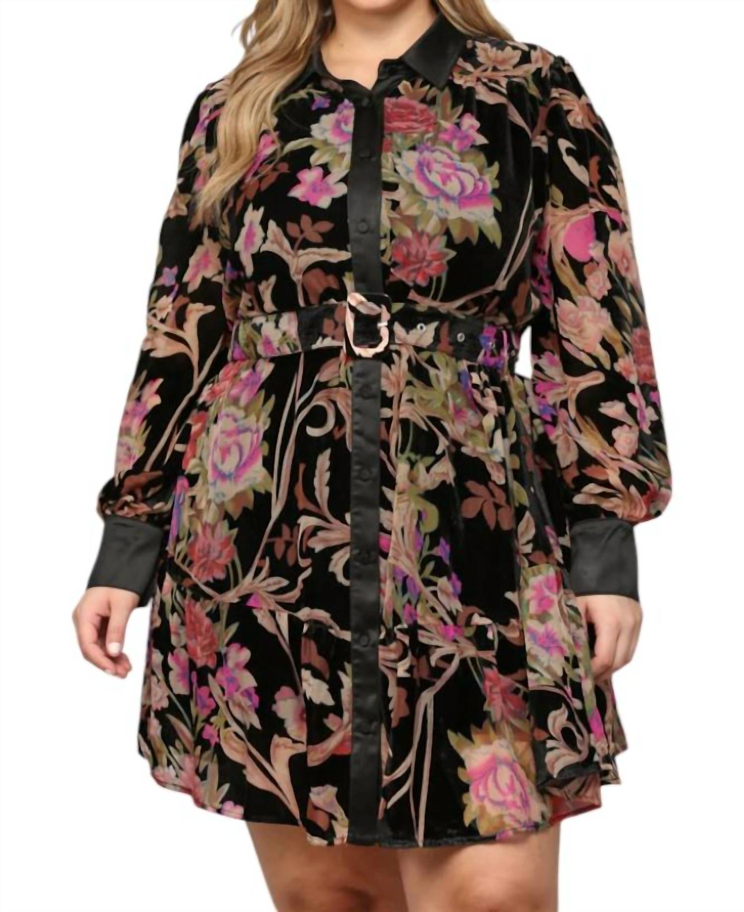 Платье из бархата - Plus In Black FATE
Платье из бархата - Plus In Black FATE