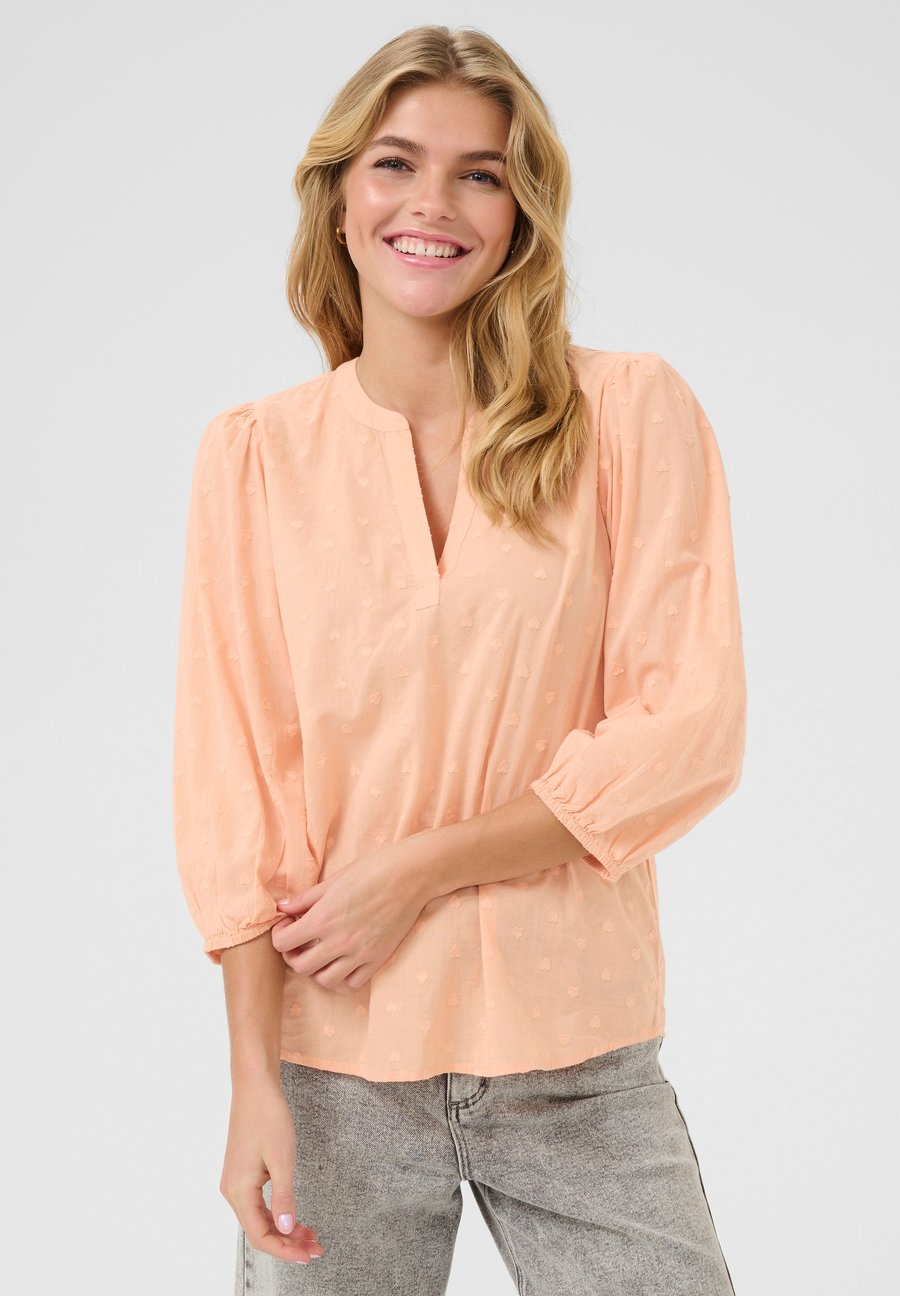 Блуза Kaffe KAJOLLIA, Peach Nectar/Orange
Блуза Kaffe KAJOLLIA, Peach Nectar/Orange