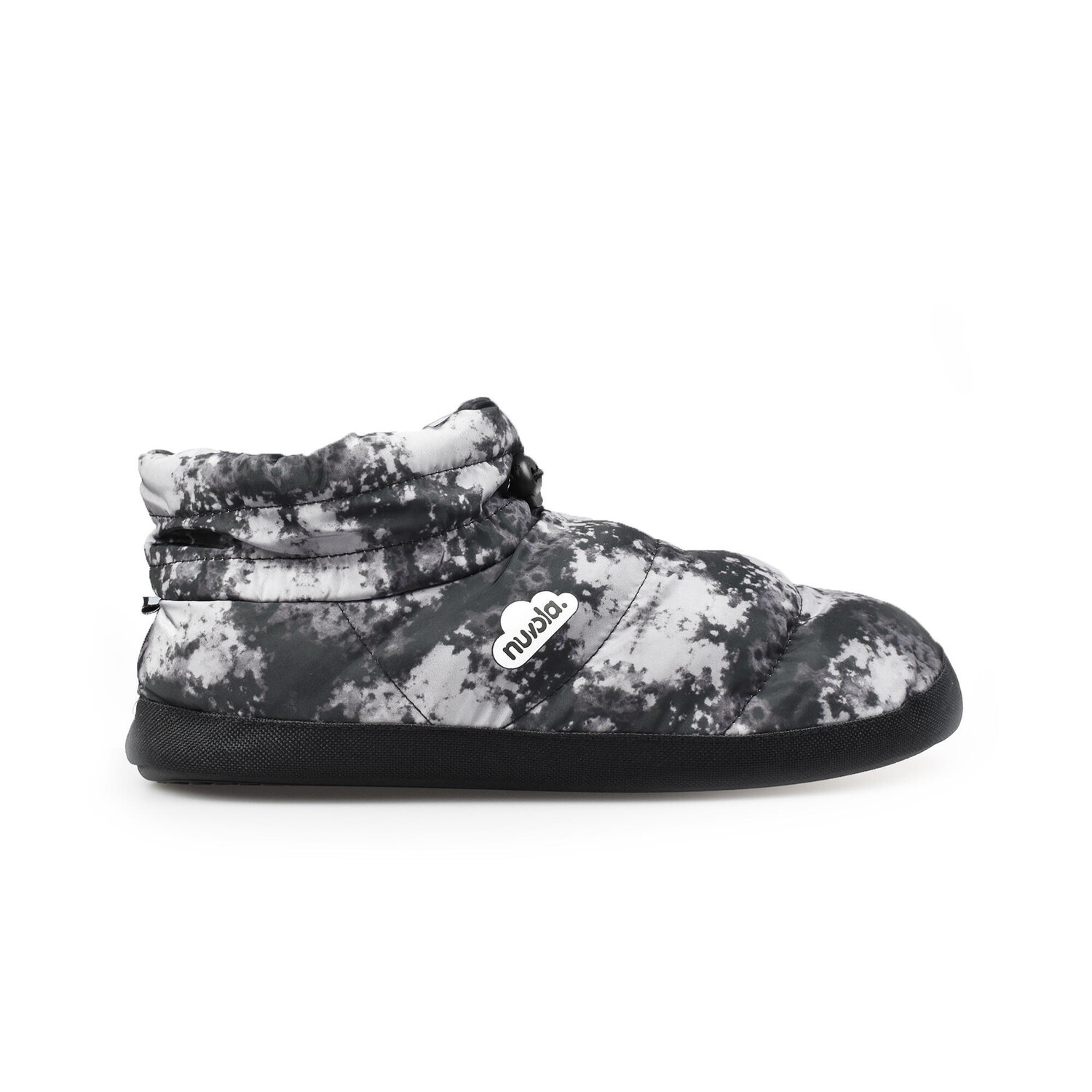 Тапочки мужские унисекс Nuvola высокие утепленные, черно-белый
Тапочки мужские унисекс Nuvola высокие утепленные, черно-белый