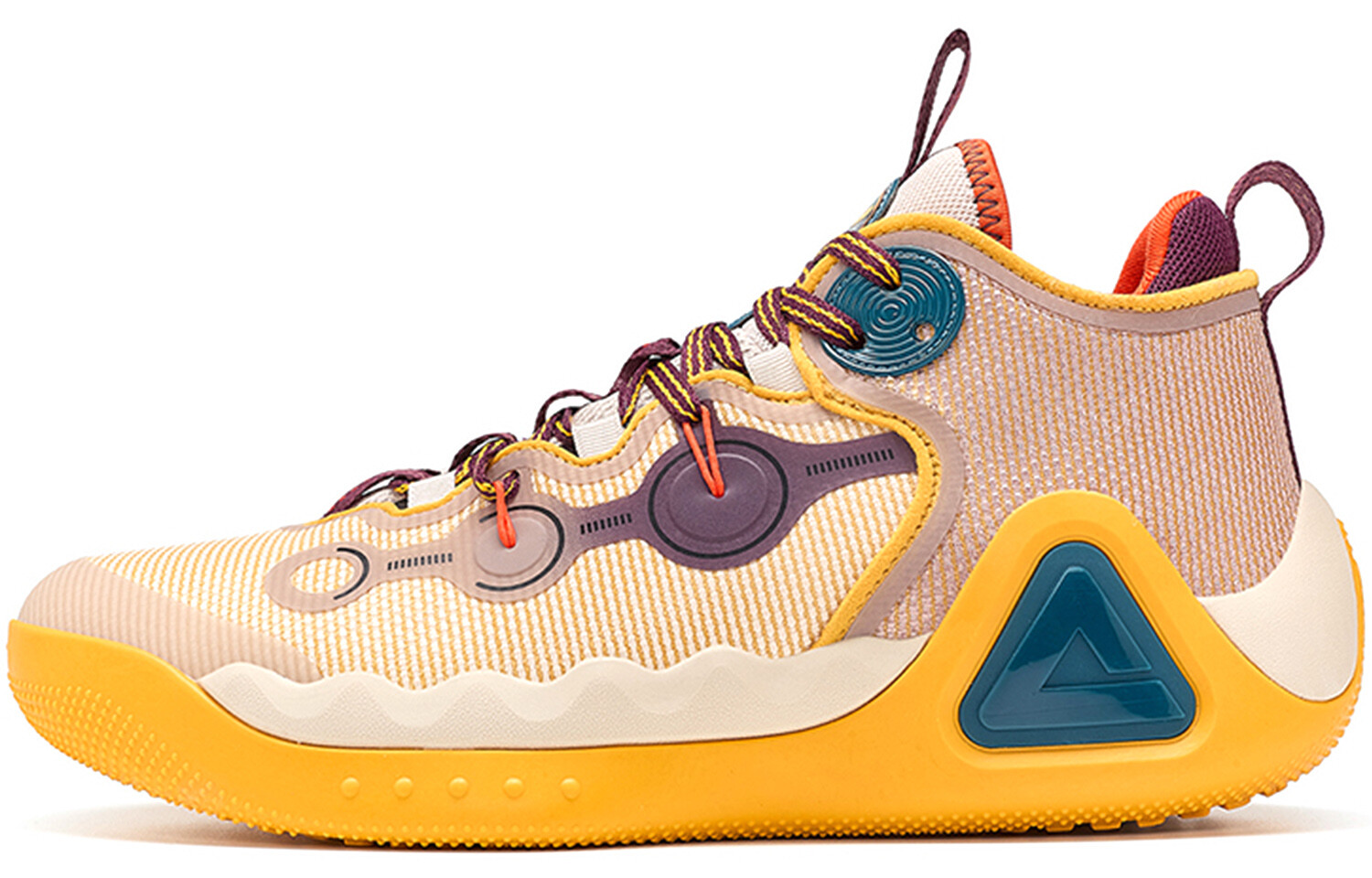 Баскетбольные кроссовки мужские, среднего размера
Баскетбольные кроссовки мужские, среднего размера