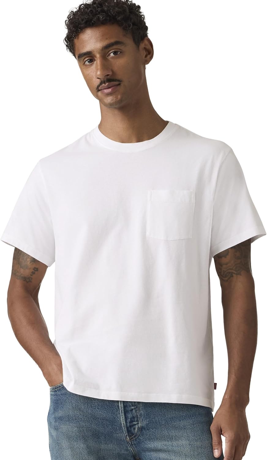 Мужская хлопковая футболка Levi's с круглым вырезом, свободным кроем и коротким рукавом, белый
Мужская хлопковая футболка Levi's с круглым вырезом, свободным кроем и коротким рукавом, белый