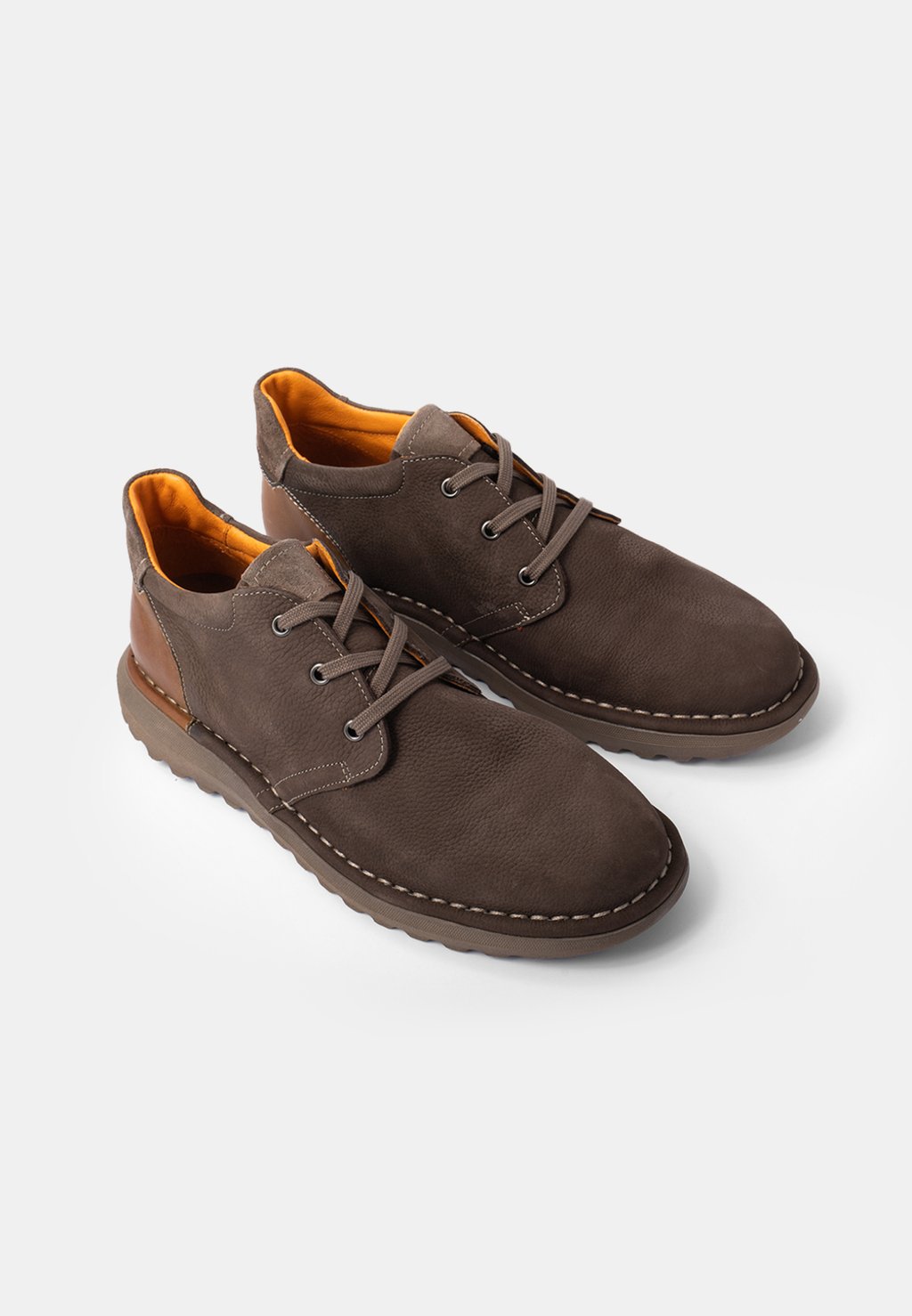 Кроссовки Bata, коричневый
Кроссовки Bata, коричневый