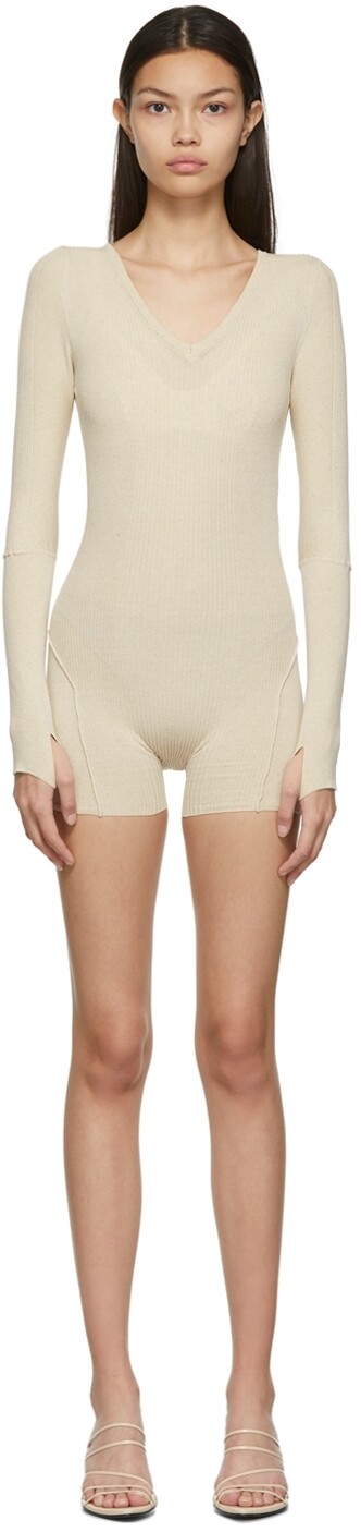 Бежевый комбинезон 'La Combinaison Cielo' Jacquemus
Бежевый комбинезон 'La Combinaison Cielo' Jacquemus