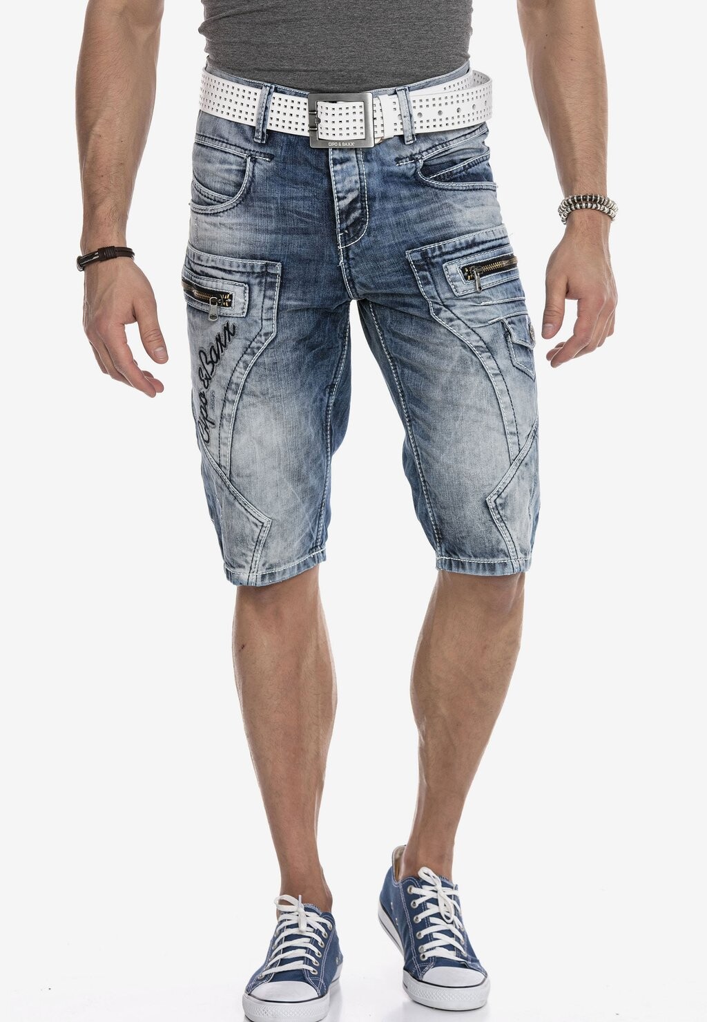 Джинсовые шорты JEANS-SHORTS CK101 Cipo & Baxx, синий
Джинсовые шорты JEANS-SHORTS CK101 Cipo & Baxx, синий