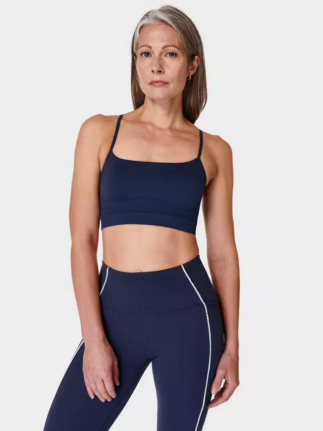 Спортивный бюстгальтер Sweaty Betty Spirit Restored Yoga, цвет navy/blue
Спортивный бюстгальтер Sweaty Betty Spirit Restored Yoga, цвет navy/blue