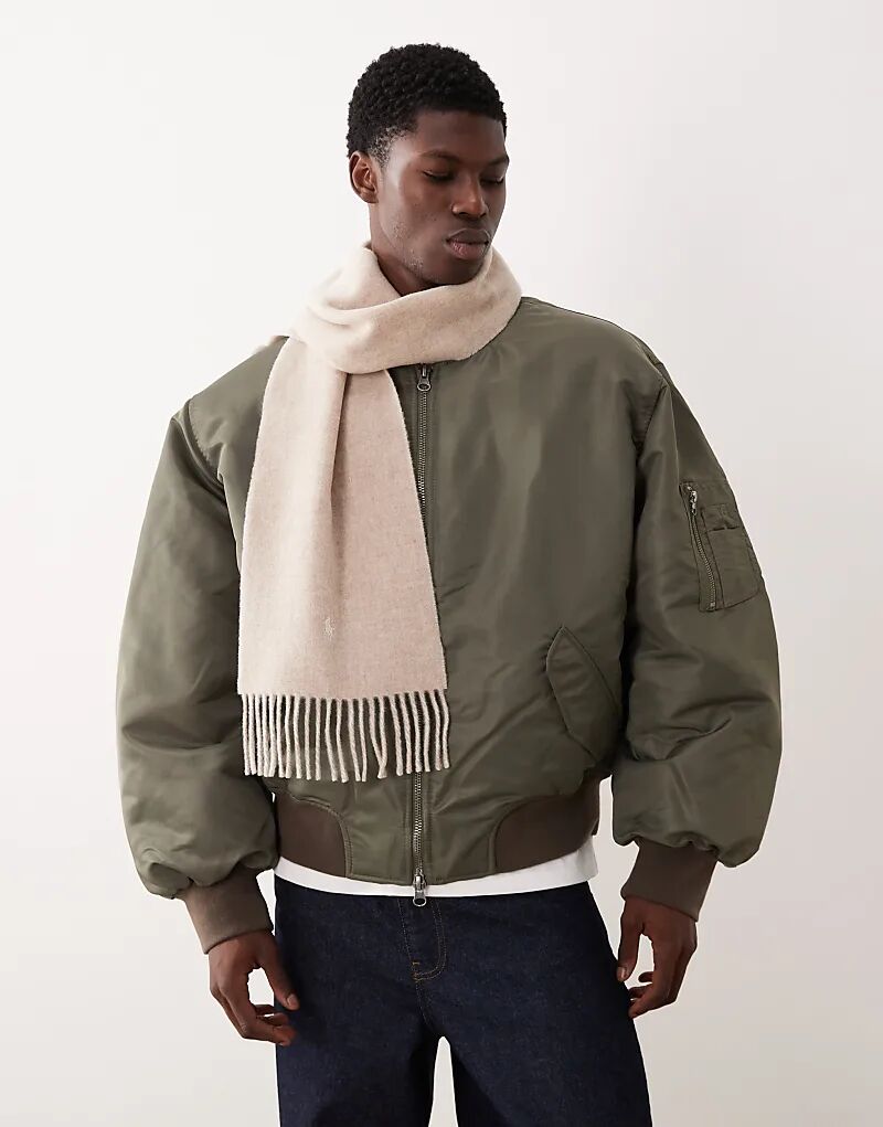 Классический шарф Polo Ralph Lauren из смеси шерсти и кремового цвета с логотипом
Классический шарф Polo Ralph Lauren из смеси шерсти и кремового цвета с логотипом