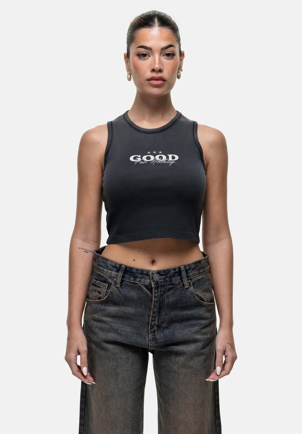 Топ ALASKA Good For Nothing, черный
Топ ALASKA Good For Nothing, черный