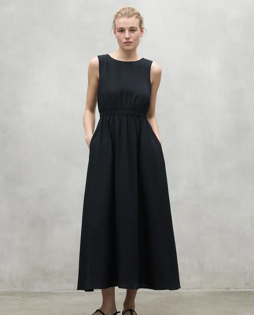 Длинное макси-платье женское обычного кроя без рукавов Ecoalf, черный 
Длинное макси-платье женское обычного кроя без рукавов Ecoalf, черный