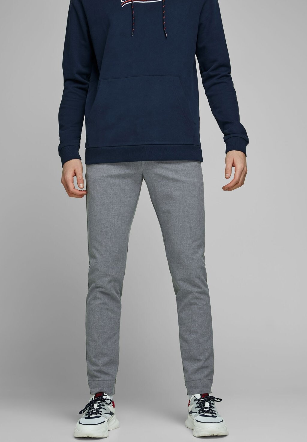 Брюки JJIMARCO JJCONNOR Jack & Jones, серый меланж
Брюки JJIMARCO JJCONNOR Jack & Jones, серый меланж