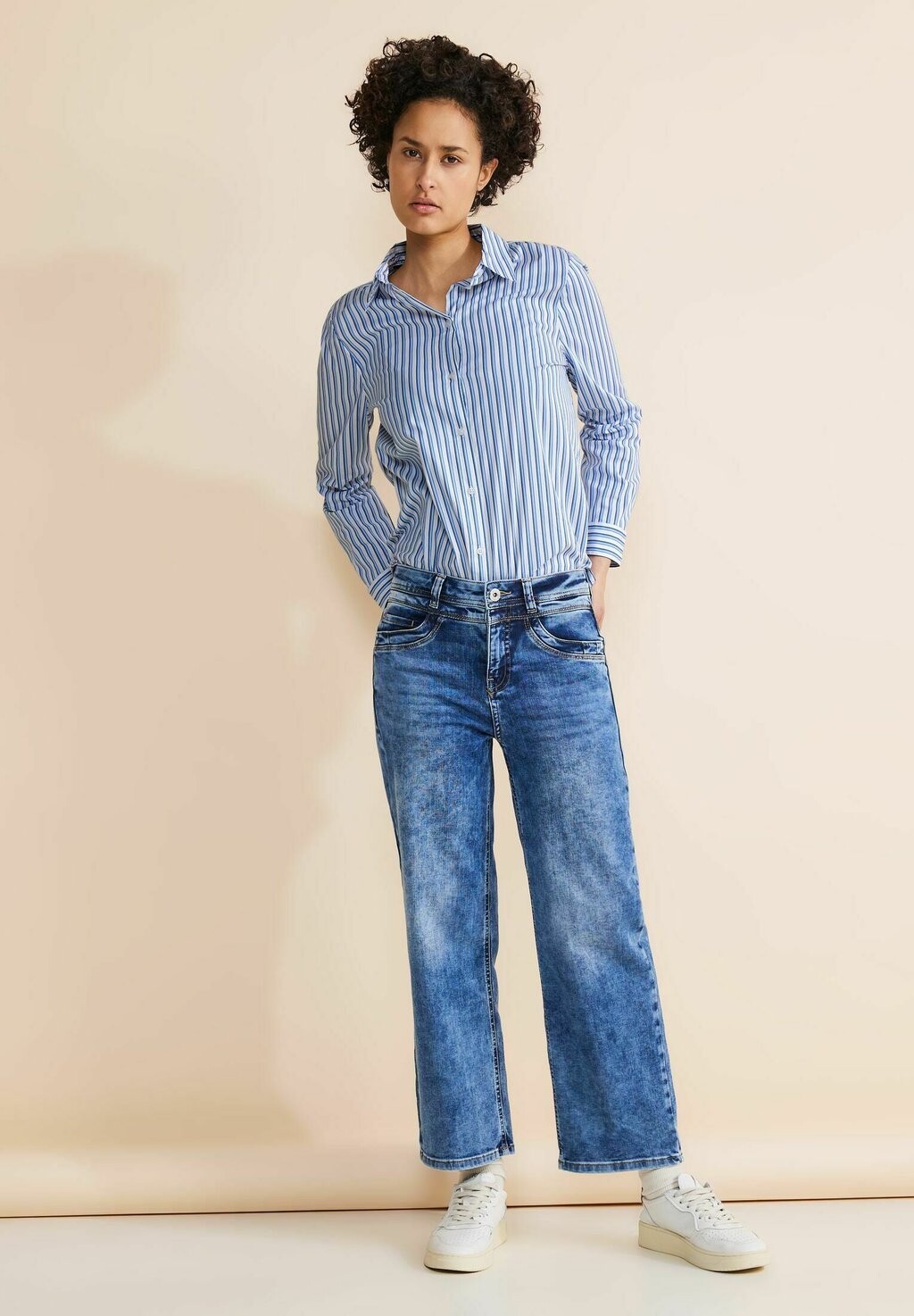 Блузка-рубашка STREIFEN Street One, цвет weiß
Блузка-рубашка STREIFEN Street One, цвет weiß