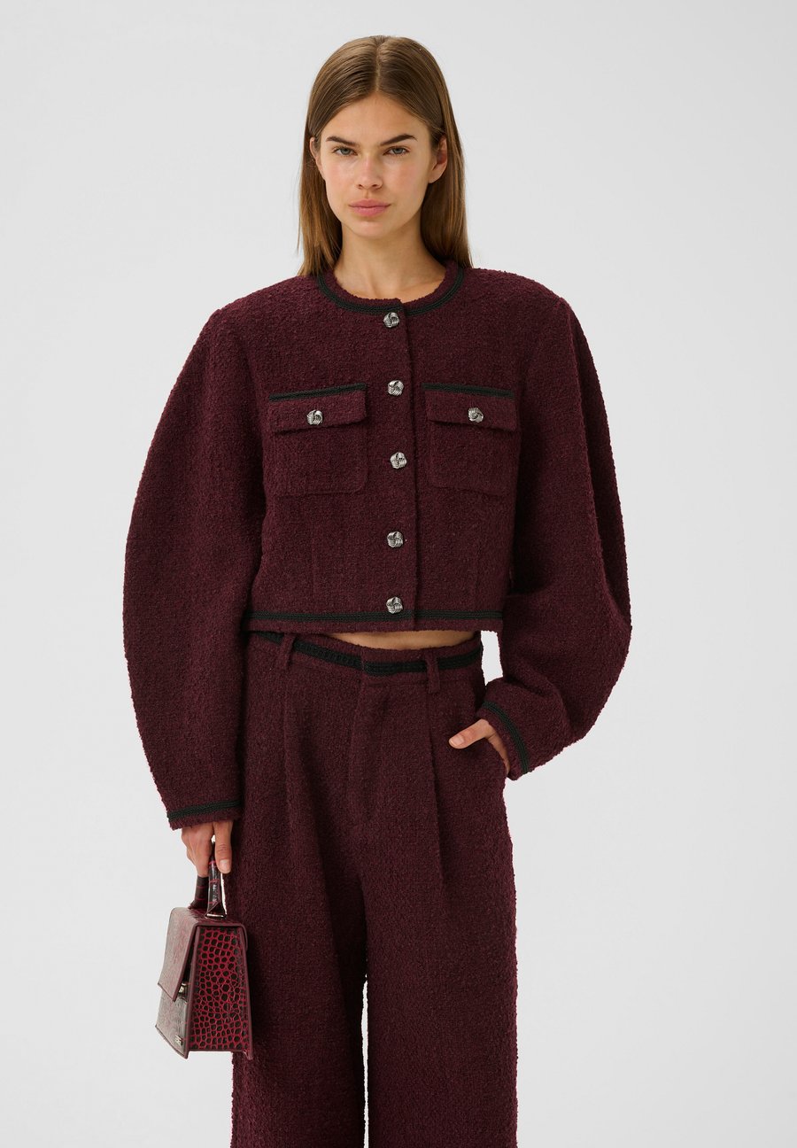 Кардиган Gestuz GZSIGRUN SHORT JACKET, Aronia/Dark Red
Кардиган Gestuz GZSIGRUN SHORT JACKET, Aronia/Dark Red