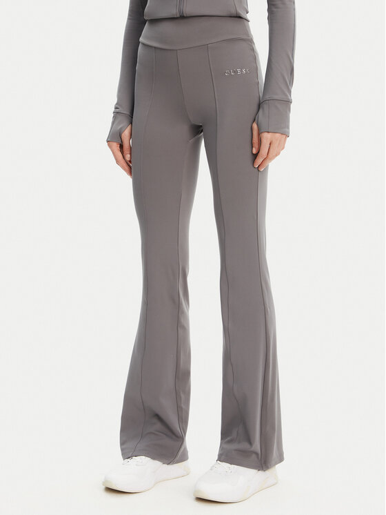 Спортивные брюки обычного кроя V5RB15 KCD02 Guess, серый
Спортивные брюки обычного кроя V5RB15 KCD02 Guess, серый