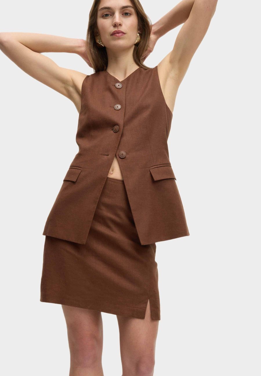 Юбка Marks & Spencer SLIP, Conker/Brown
Юбка Marks & Spencer SLIP, Conker/Brown