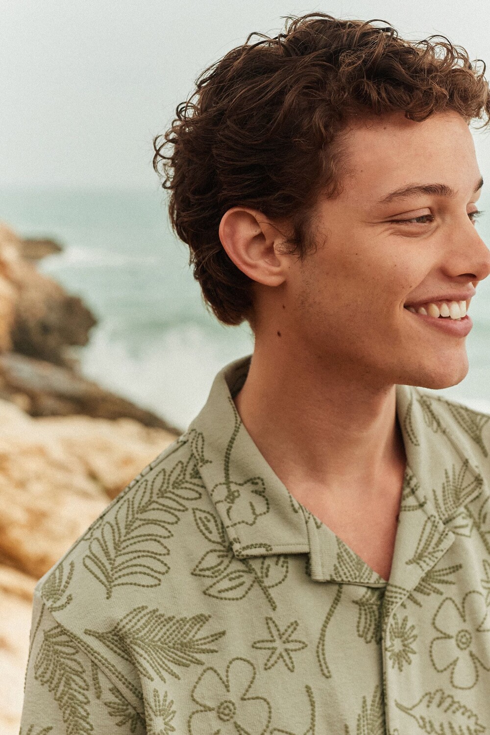 Рубашка из фактурного джерси с коротким рукавом и кубинским воротником Next, зеленый
Рубашка из фактурного джерси с коротким рукавом и кубинским воротником Next, зеленый