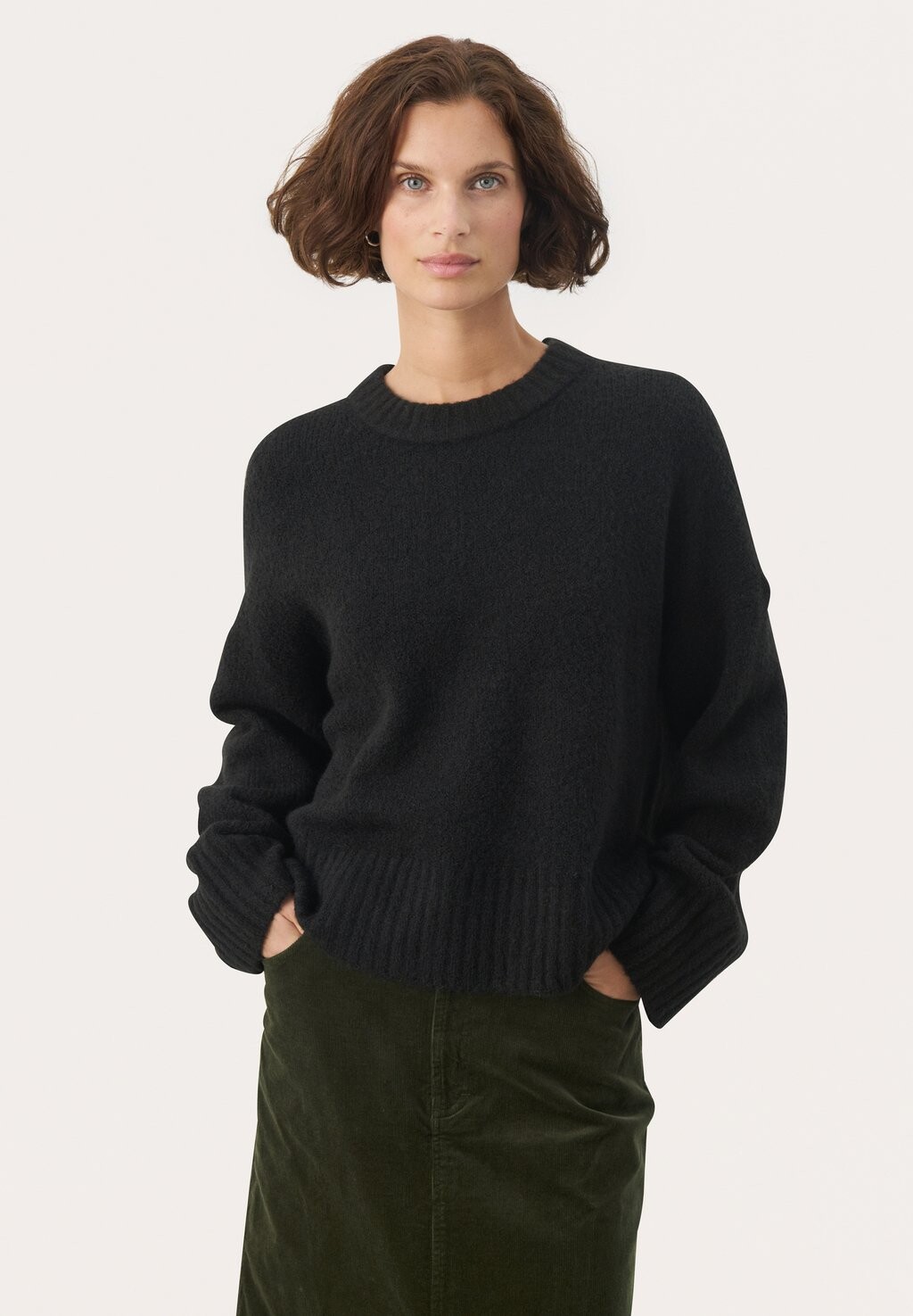 Джемпер LULYA Part Two, черный 
Джемпер LULYA Part Two, черный