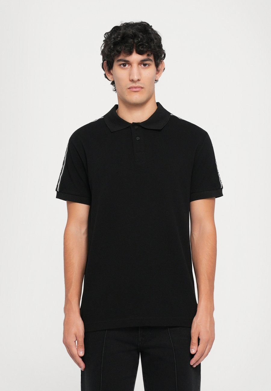 Поло Versace Jeans Couture LOGO TAPE, Black
Поло Versace Jeans Couture LOGO TAPE, Black