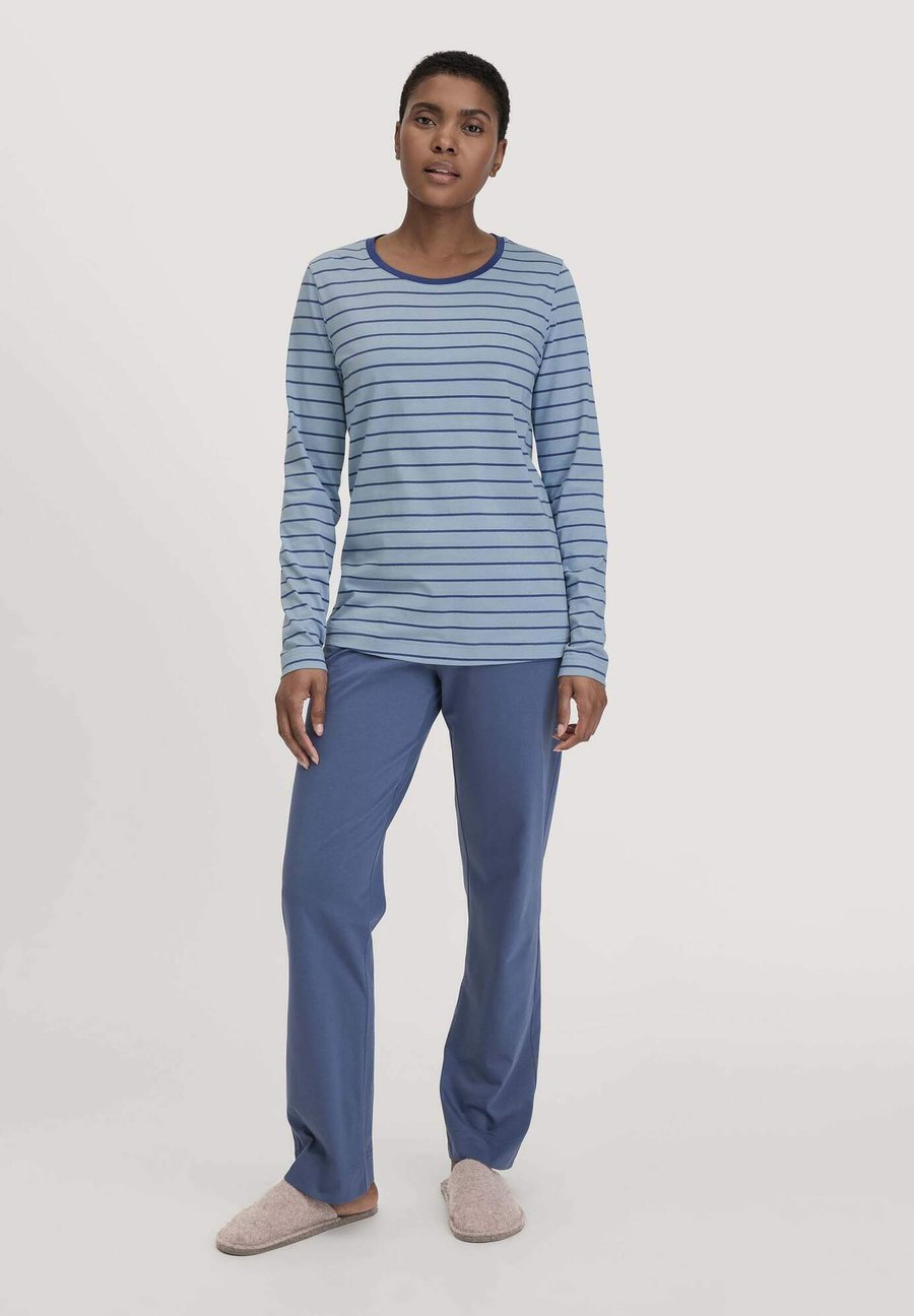 Пижамные брюки Hessnatur RACERBACK SOFT, Indigo Blau/Blue
Пижамные брюки Hessnatur RACERBACK SOFT, Indigo Blau/Blue