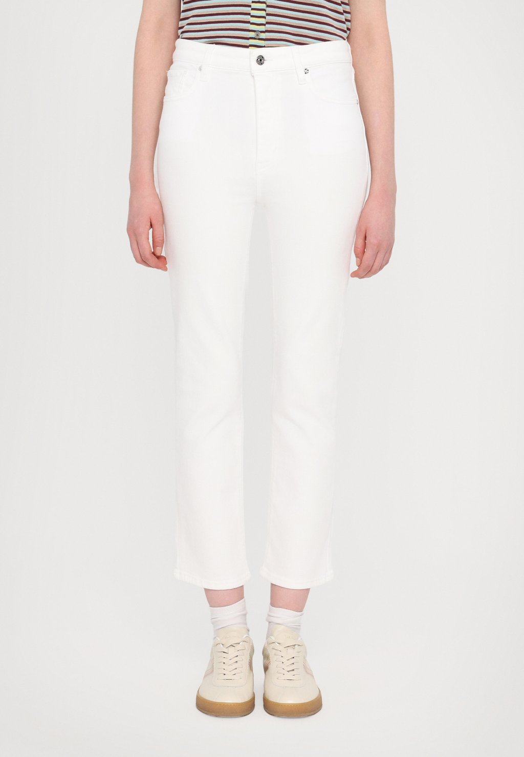Джинсы прямого покроя THE PENCIL CROP FRAME, белый
Джинсы прямого покроя THE PENCIL CROP FRAME, белый