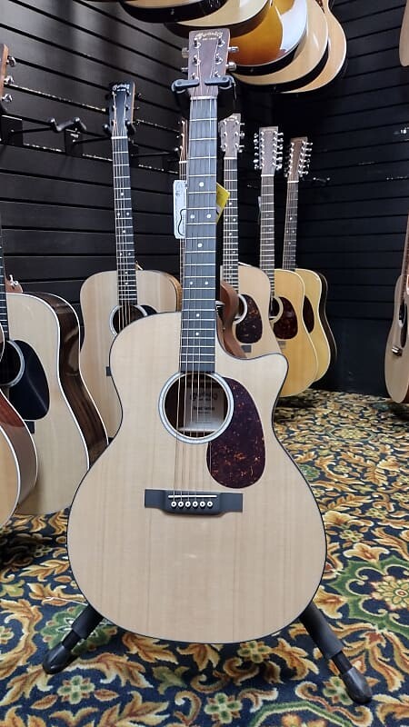 Серия Martin Road GPC-11E
Серия Martin Road GPC-11E