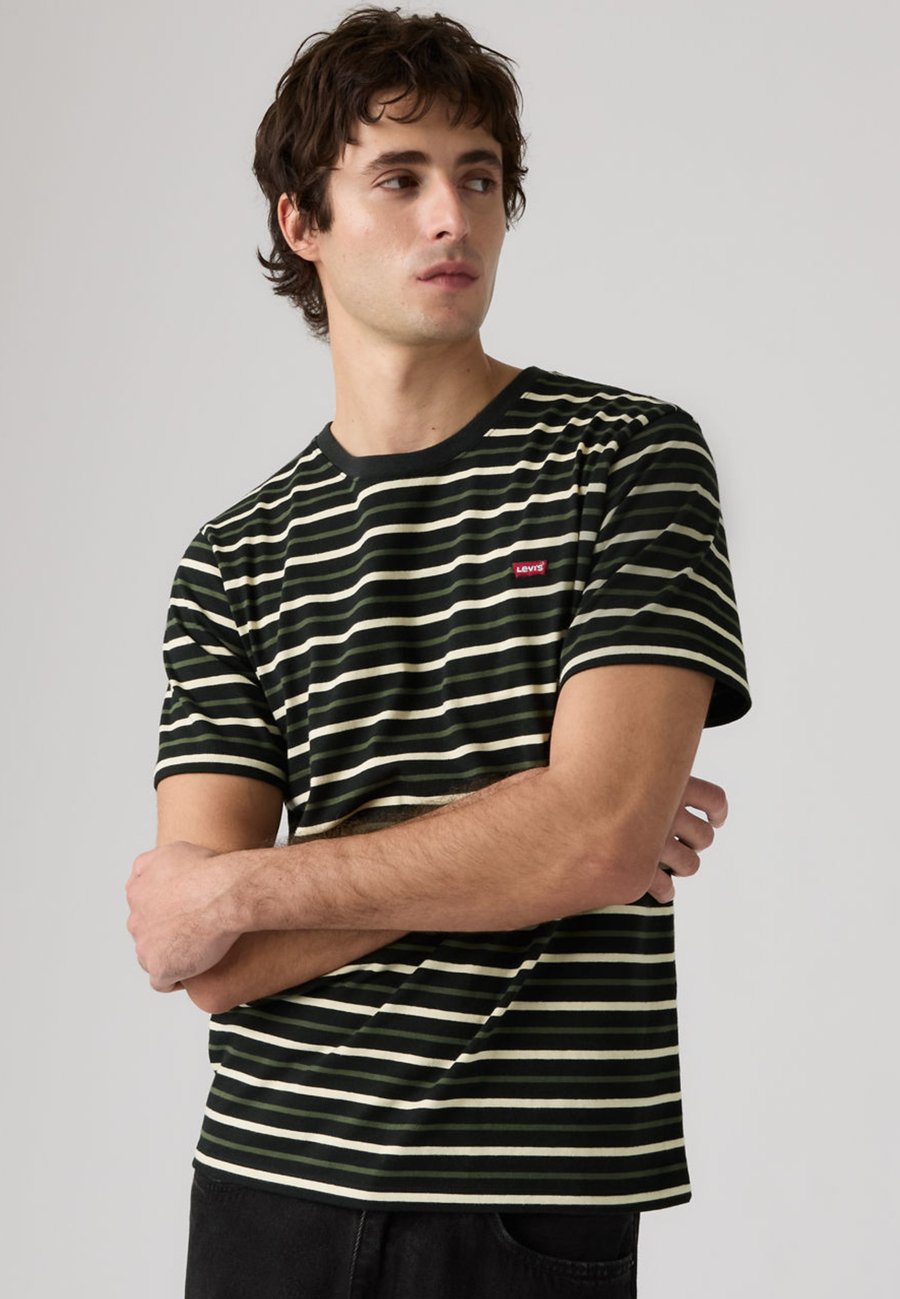 Футболка Levi's ORIGINAL TEE, Andor Stripe Jet Black/Black, Черный, Футболка Levi's ORIGINAL TEE, Andor Stripe Jet Black/Black
Футболка Levi's ORIGINAL TEE, Andor Stripe Jet Black/Black, Черный, Футболка Levi's ORIGINAL TEE, Andor Stripe Jet Black/Black