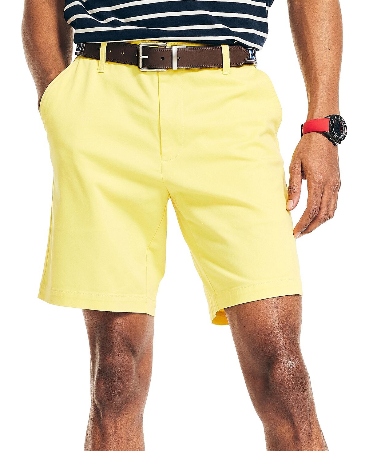 Шорты-чиносы классической посадки с плоской передней частью и длиной 8,5 дюймов Nautica
Шорты-чиносы классической посадки с плоской передней частью и длиной 8,5 дюймов Nautica