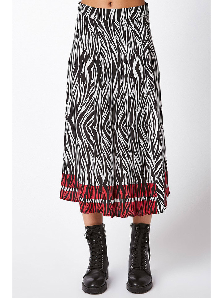 Длинные юбка Milan Kiss, черный/белый
Длинные юбка Milan Kiss, черный/белый