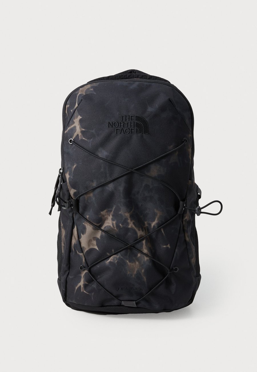 Рюкзак The North Face JESTER, Tnf Black Light Refractions/Tnf Black/Black
Рюкзак The North Face JESTER, Tnf Black Light Refractions/Tnf Black/Black