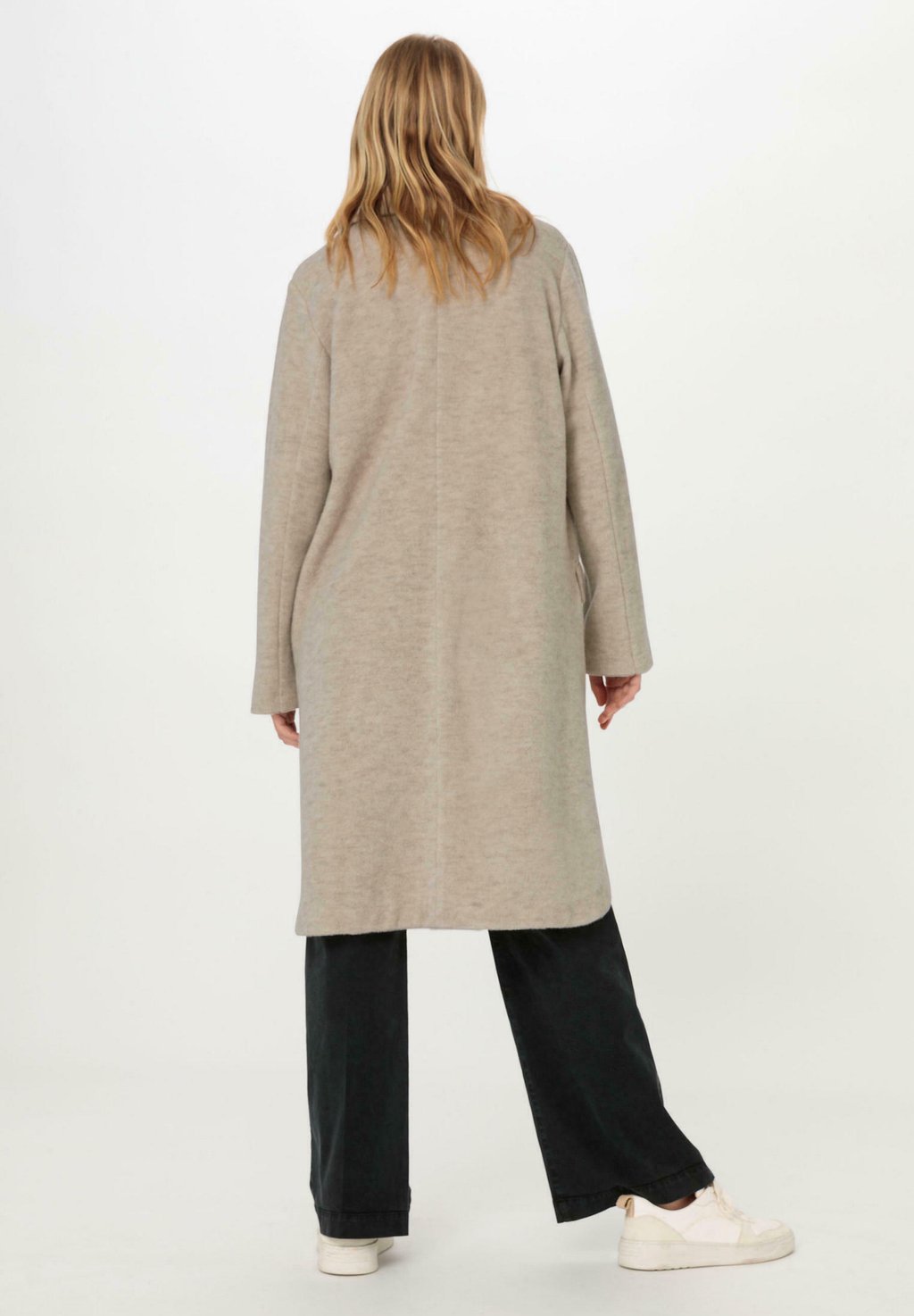 Классическое пальто hessnatur, бежевый
Классическое пальто hessnatur, бежевый