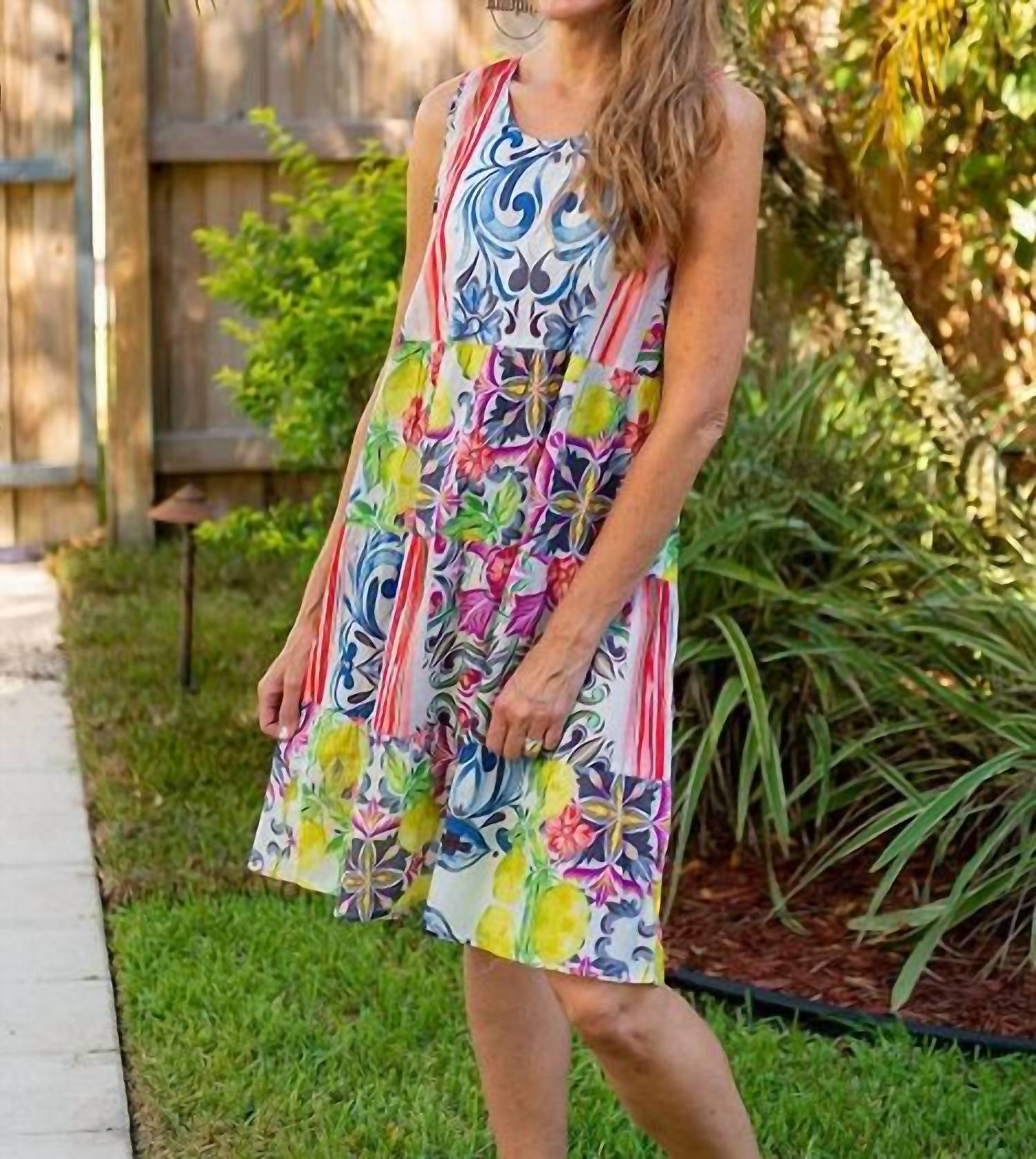 Платье Lemons Tier в розовом мультиколоре KikiSol
Платье Lemons Tier в розовом мультиколоре KikiSol