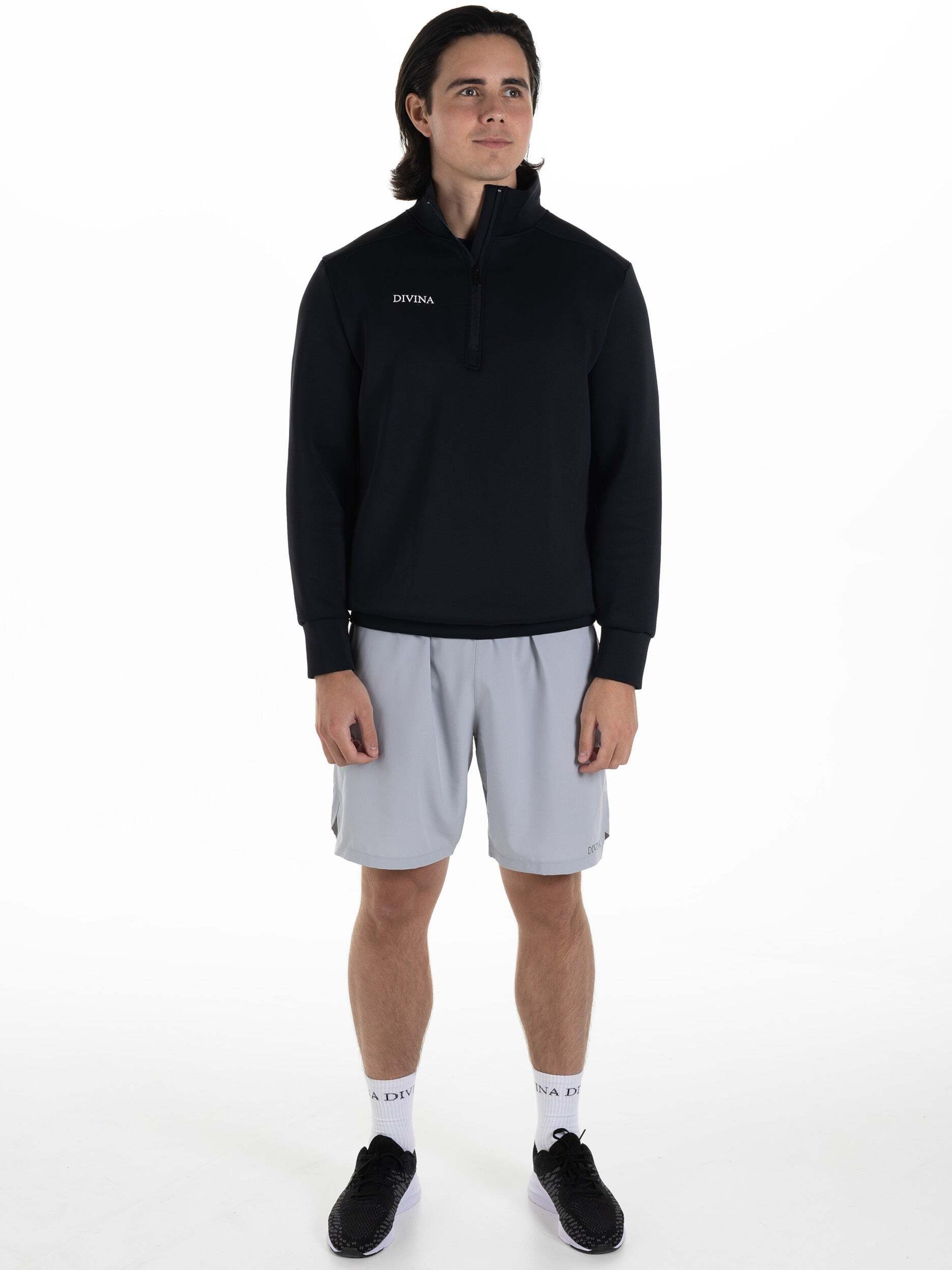 Divina Спортивный свитшот 'Bonum' в черном цвете
Divina Спортивный свитшот 'Bonum' в черном цвете