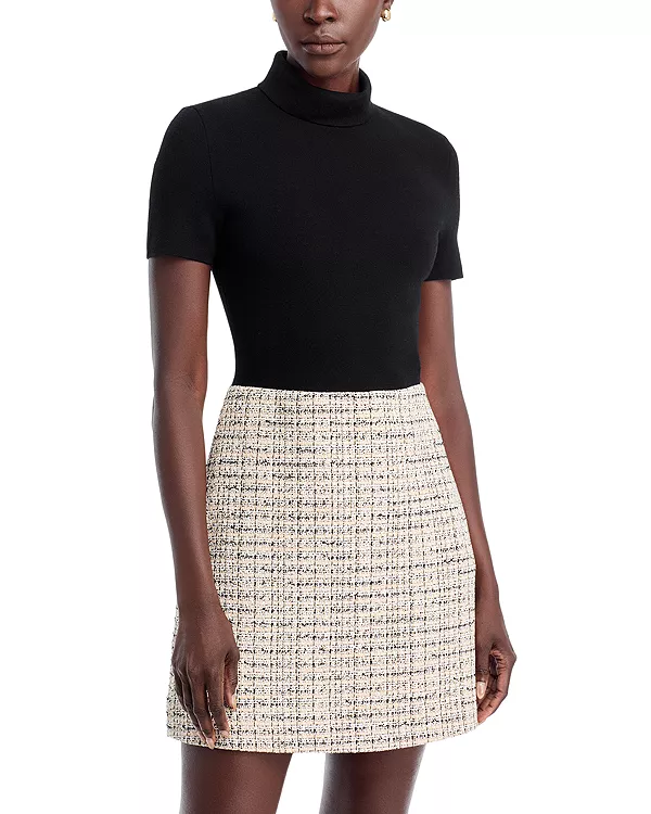 Мини-Платье с короткими рукавами и высоким воротником Theory, черный
Мини-Платье с короткими рукавами и высоким воротником Theory, черный