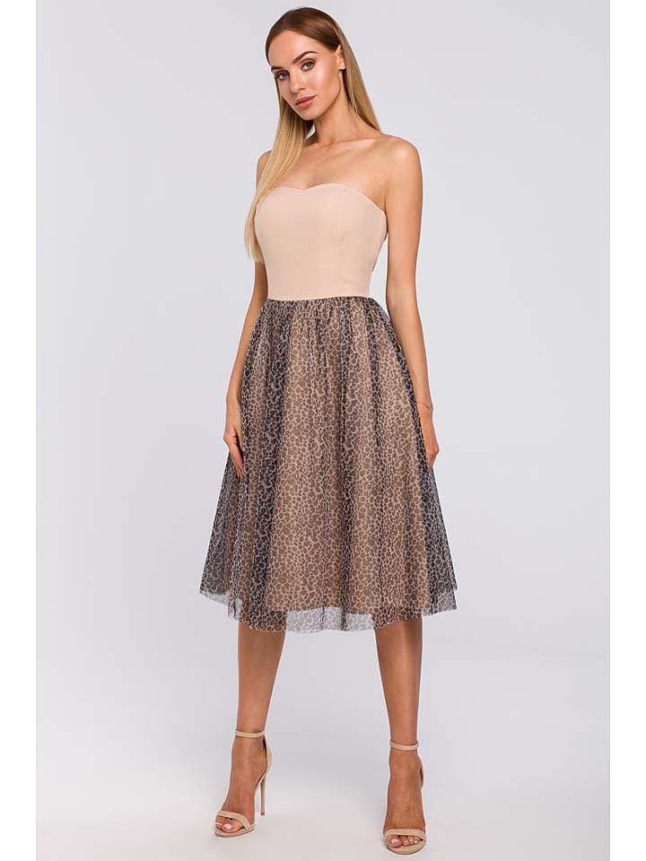 Платье до колена made of emotion Kleid, бежевый
Платье до колена made of emotion Kleid, бежевый