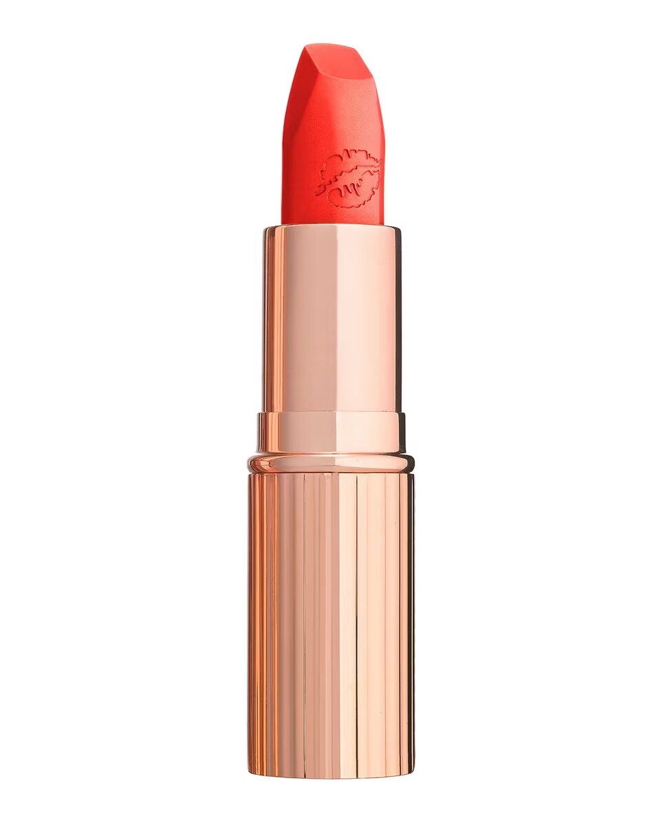 Губная помада Charlotte Tilbury Hot Lips List, оттенок Tell Laura
Губная помада Charlotte Tilbury Hot Lips List, оттенок Tell Laura