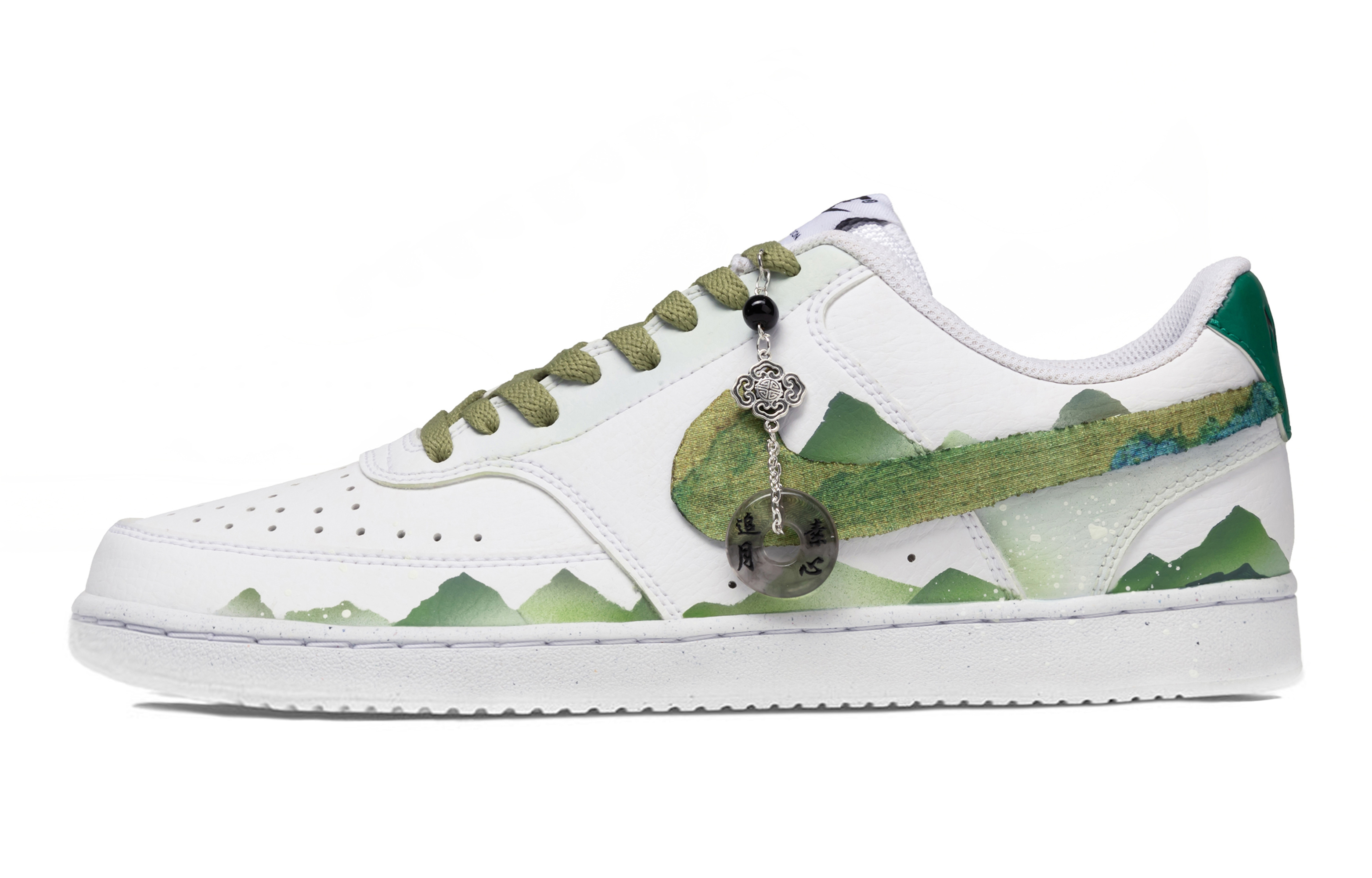 Nike Кроссовки Court Vision 1 Deep In The Mountains, износостойкие, низкие, для скейтбординга, мужские, белые, зеленые
Nike Кроссовки Court Vision 1 Deep In The Mountains, износостойкие, низкие, для скейтбординга, мужские, белые, зеленые