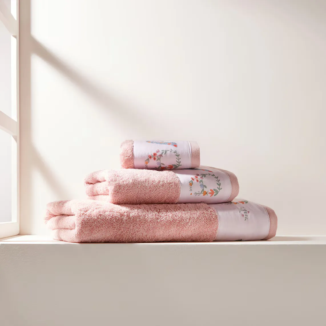 Детское банное полотенце из хлопка 550 гр/м2 Flora Mini Home - El Corte Inglés, розовый
Детское банное полотенце из хлопка 550 гр/м2 Flora Mini Home - El Corte Inglés, розовый