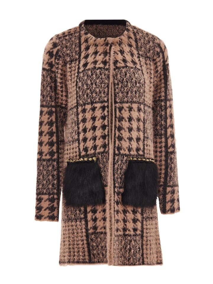 Спортивня куртка faina, цвет dunkelrosa schwarz
Спортивня куртка faina, цвет dunkelrosa schwarz