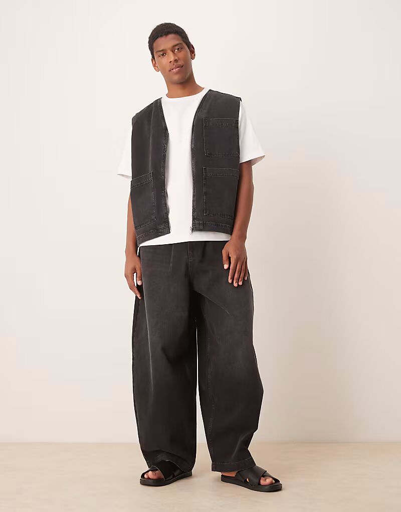 Джинсы свободного кроя со складками ASOS DESIGN coord черного цвета
Джинсы свободного кроя со складками ASOS DESIGN coord черного цвета