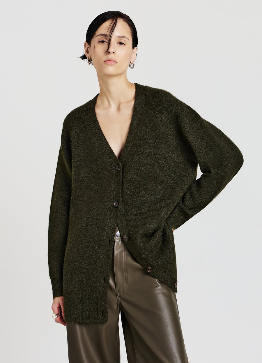 Кардиган Calliope Cardigan, Verde Militare/Dark Green
Кардиган Calliope Cardigan, Verde Militare/Dark Green