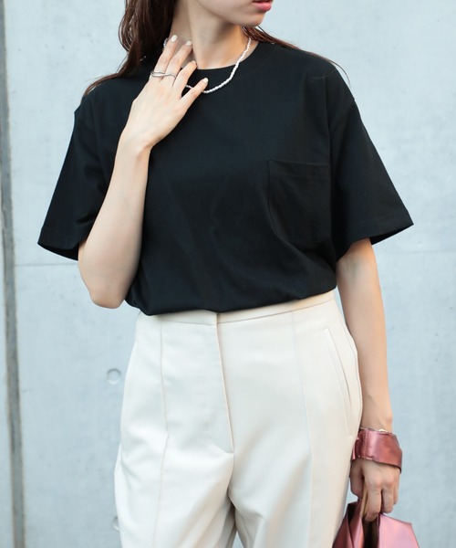 Футболка с карманом, короткий рукав, однотонная, базовая, унисекс United Athle, черный
Футболка с карманом, короткий рукав, однотонная, базовая, унисекс United Athle, черный