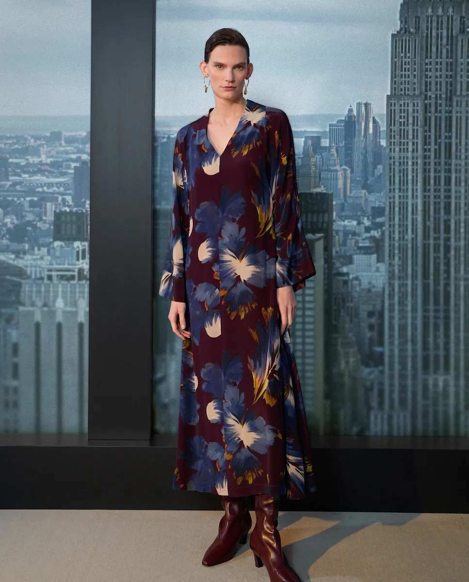 Туника-платье с цветочным принтом Woman Limited El Corte Inglés, красный
Туника-платье с цветочным принтом Woman Limited El Corte Inglés, красный